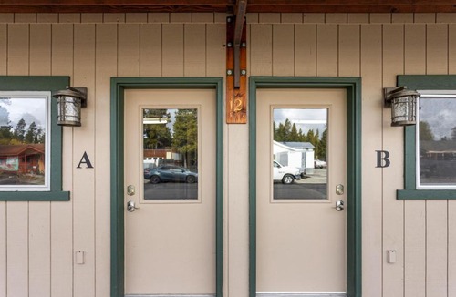 West Yellowstone Apartment | The Yellowstone Hideaway Unit A Cozy 1-Bedroom Yellowstone Hideaway, 1 Minute from Yellowstone Park!
