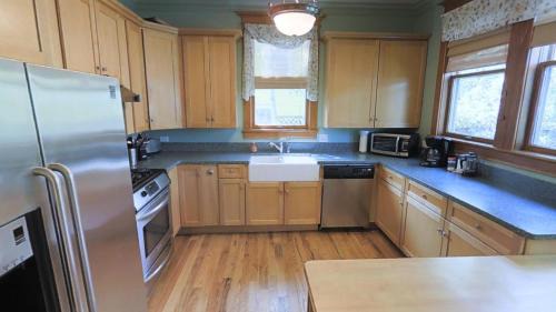 Bozeman House | This Restored 1910 Craftsman 4-Bedroom Home Offers The Best Of Bozeman!