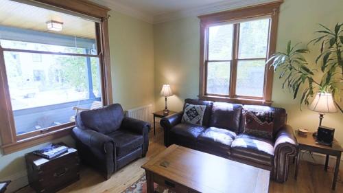 Bozeman House | This Restored 1910 Craftsman 4-Bedroom Home Offers The Best Of Bozeman!