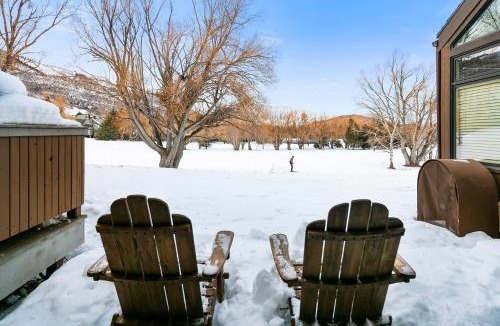 North Park City Apartment | Three Kings by White Pines