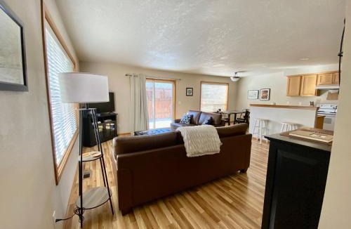Sisters House | Three Peaks Retreat