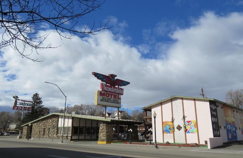 Elko Hotel | Thunderbird Motel