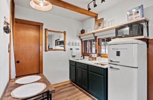 Colorado Springs House | Timber Lodge #8