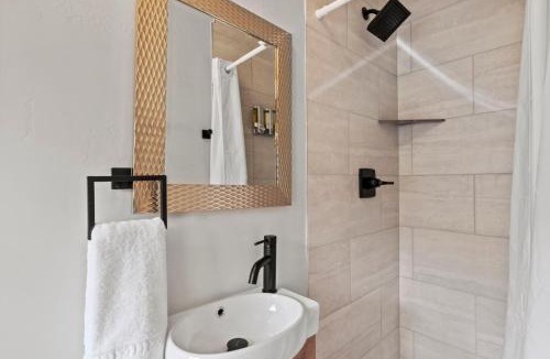 Colorado Springs House | Timber Lodge #8