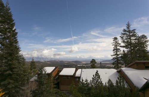 Mammoth Lakes Apartment | Timber Ridge Resort by 101 Great Escapes