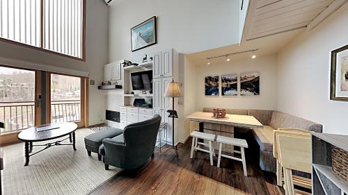 Snowmass Village House | Timberline Condominiums Studio Loft Deluxe Unit 316