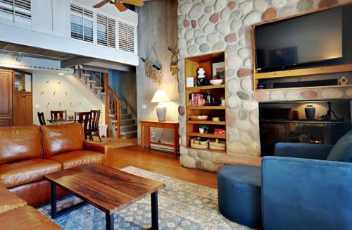 Snowmass Village House | Timberline Condominiums 1 Bedroom plus Loft Deluxe Unit A3F