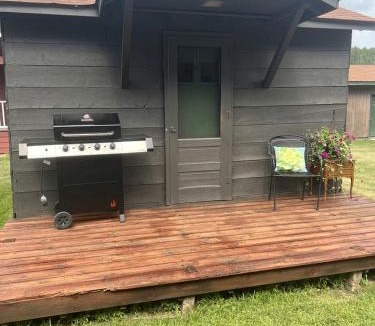 Rapid City House | Tiny Cabin with Beautiful Lake Views in Rapid City, South Dakota