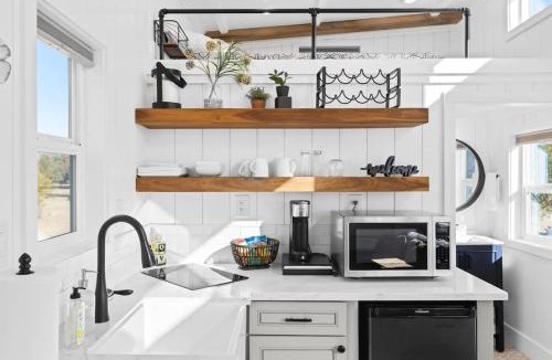 Lindsay House | Tiny Home | Lewis Ranch 1