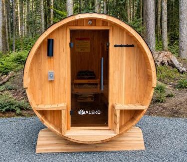 Ashford House | Tiny Home Village at Mount Rainier with Hot Tub & Sauna