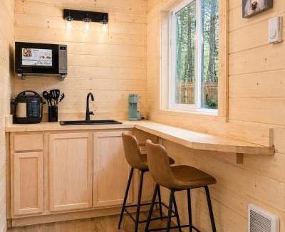 Ashford House | Tiny Home Village at Mount Rainier with Hot Tub & Sauna