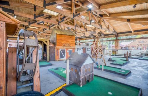 Sunriver House | Titleist 1 - Meredith Lodging