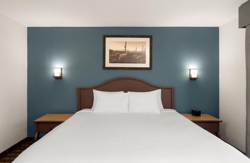 Tombstone Hotel | Tombstone Grand Hotel, a Baymont by Wyndham