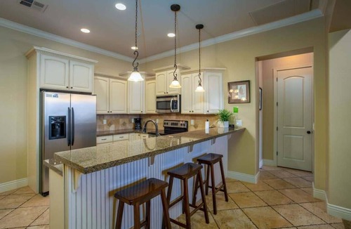 St. George Condo | Top Floor Grotto Condo l Balcony, Jacuzzi, Fireplace