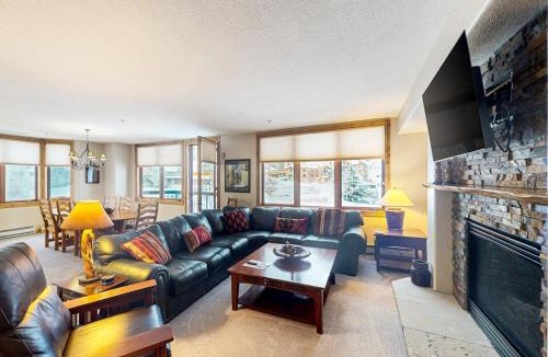 Steamboat Springs Apartment | Torian Plum Creekside 418
