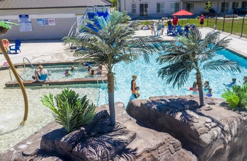 Garden City House | Townhome 32 at Waterdance - sleeps 16 4B/4.5BA, year-round indoor pool/hot tub!