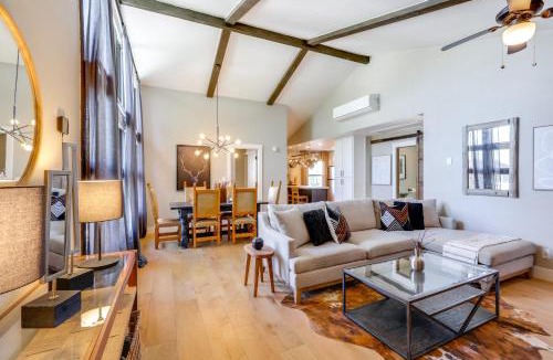 Flagstaff House | Townhome Near Dtwn Flagstaff: Grill, Golf & Relax!