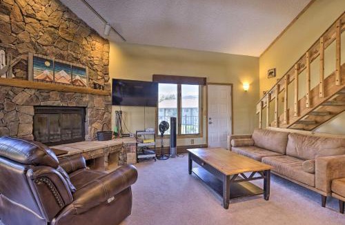 Fraser House | Townhome w/Club Access on Shuttle Stop