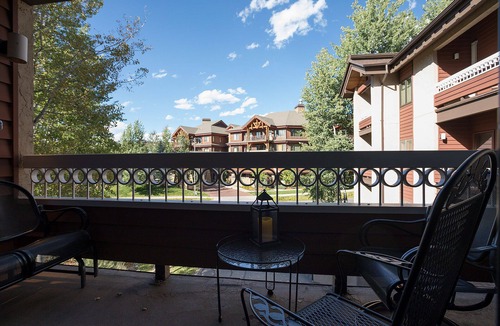 Steamboat Springs Condo | TR1201 | Beautiful Home | Close to Skiing | A/C | 10 Hot Tubs