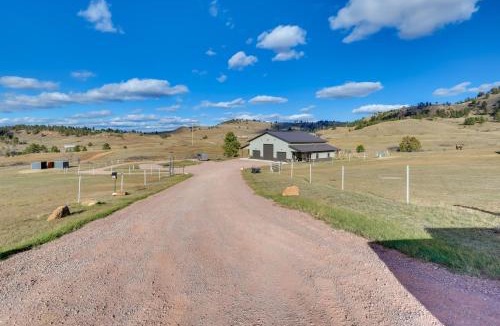 Hot Springs Apartment | Trail Access & Scenic Views! Rural Hot Springs Gem