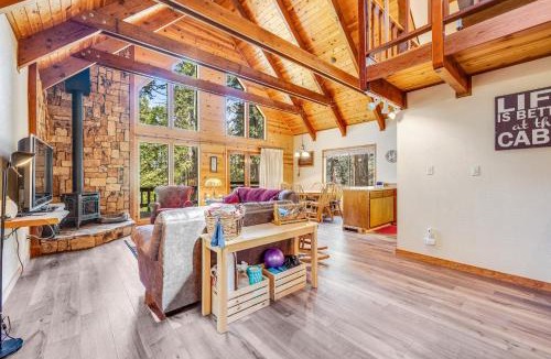 Arnold House | Tranquility in the Woods