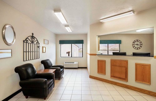 Green River Hotel | Travelodge by Wyndham Green River