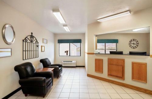 Green River Hotel | Travelodge by Wyndham Green River WY