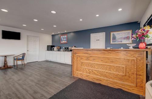 Spirit Lake Hotel | Travelodge by Wyndham Spirit Lake/Okoboji