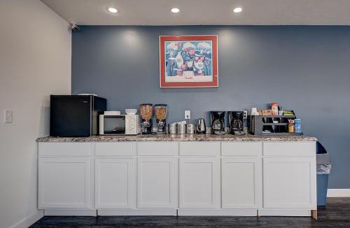 Spirit Lake Hotel | Travelodge by Wyndham Spirit Lake/Okoboji