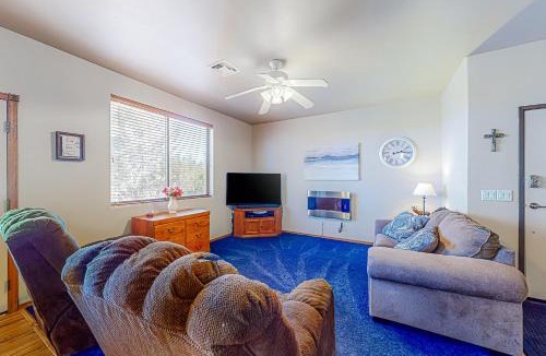 Show Low House | TreeTop Solitude