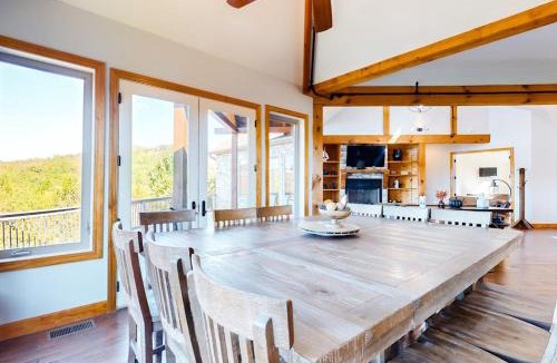 Table Rock House | Treetop View Sanctuary
