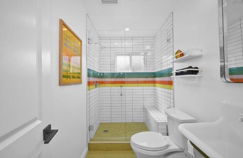 Santa Ana Heights House | Trendy 3 Bedroom Home with Parking Steps to Beach