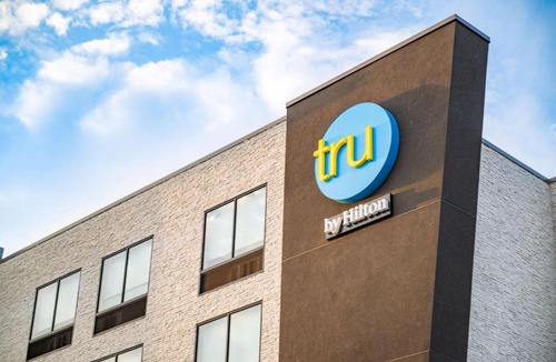 Grimes Hotel | Tru By Hilton Grimes Des Moines