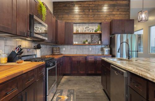 Hurricane House | True Grit at Sand Hollow Resort