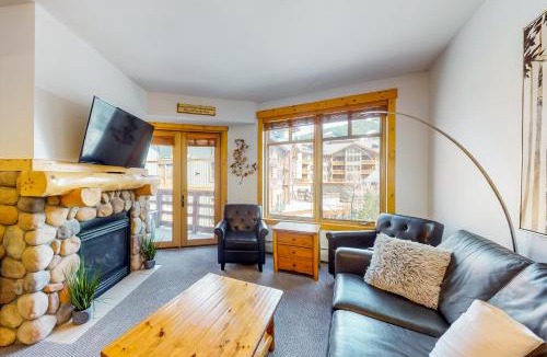 Copper Mountain Village Apartment | Tucker Mountain Lodge 307