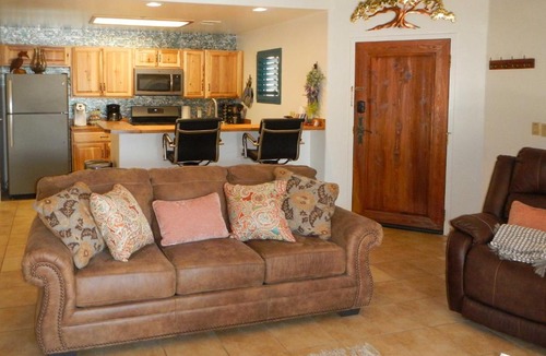Starr Pass House | Tucson Home w/BBQ & Patio, 5 Mi to ‘A’ Mountain!
