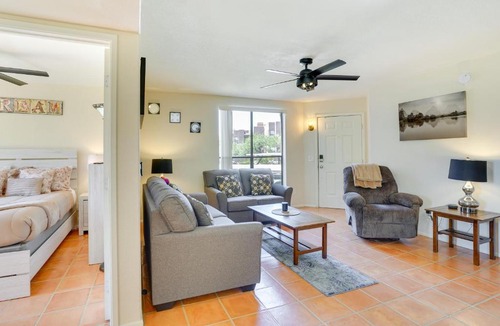 Tucson House | Tucson Oasis: Heated Pool, Tennis Court, Hiking!