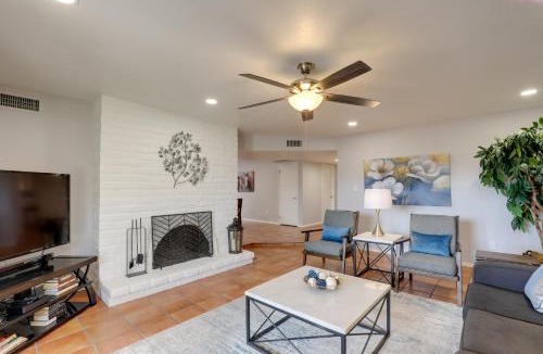 Catalina Del Rey House | Tucson Townhome w/Private Patio & Mtn Views!
