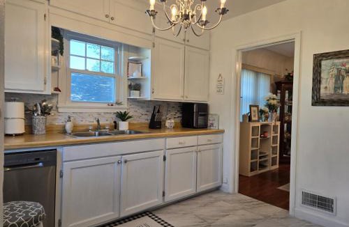 East Side Pioneers Apartment | Two Bedroom Home Close to Mayo Clinic