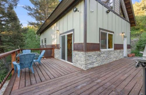 Island Park House | Two Top Stop - 15min to Yellowstone, Hot Tub, Arcades, BBQ