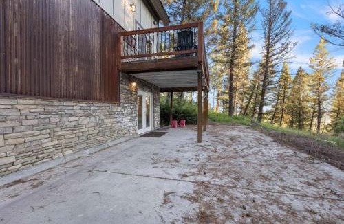 Island Park House | Two Top Stop - 15min to Yellowstone, Hot Tub, Arcades, BBQ