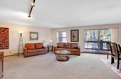 Four O'Clock Apartment | Tyra Summit A2B by Ski Country Resorts