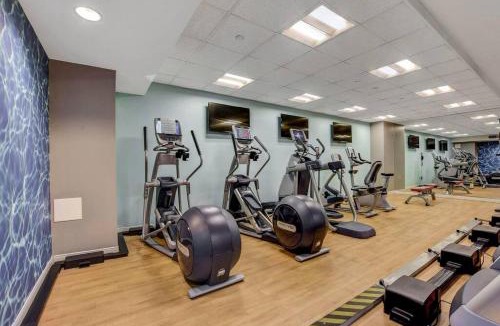 Las Vegas Apartment | Ultimate Las Vegas Getaway One Bedroom Suite with Balcony, Kitchen, Gym, Pool & Free Parking
