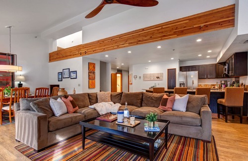 North Park City Condo | Unbeatable Location and Access to Year-Round Outdoor Recreation! Park City Silver Cliff 302