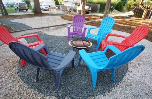 Greeley Apartment | UNC Upper Bungalow | King Beds, Grill & Hammocks