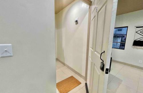 Costa Apartment | Unique Beachfront ocean view lovely 1BD