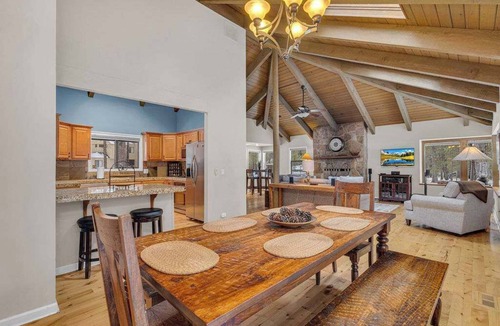 Sunriver House | Unique spacious cabin with private deck, hot tub!