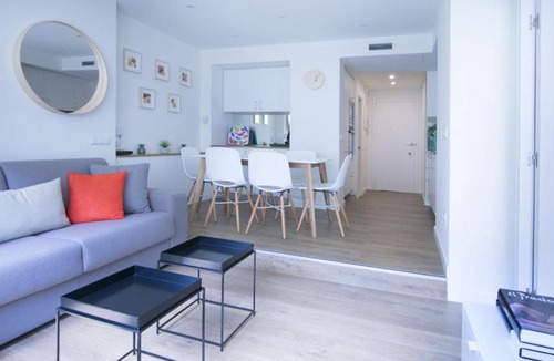 Castellana Apartment | Unique stylish - 2bd2bth - salamanca