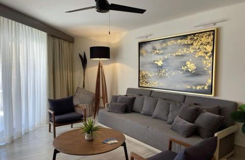Marina House | Unit 150- Casa Kelly - OCEANFRONT Fully Renovated