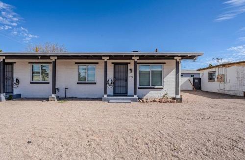 Tucson House | University Duplex by Tucson Renter Properties